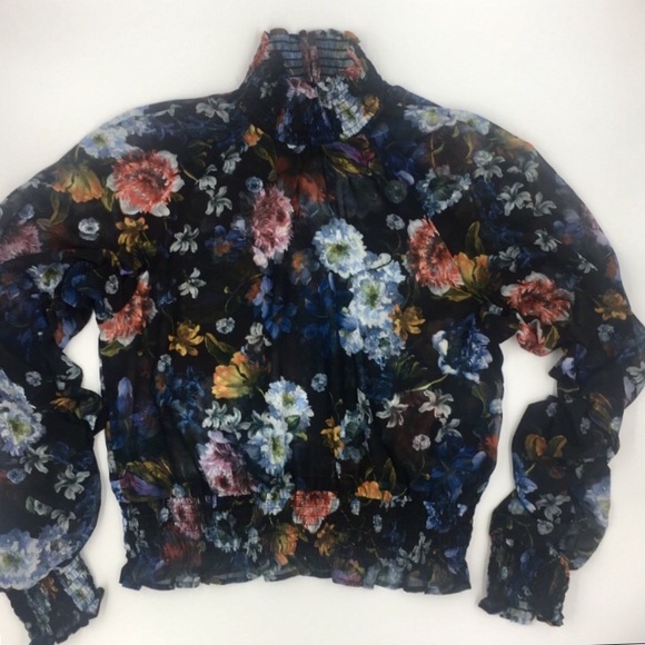 H&M Tops - 💕H&M Sheer Floral Ruffled Top, Size 10